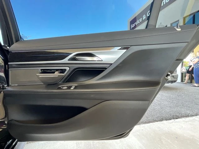 2019 BMW 7 Series 740i - Photo 30