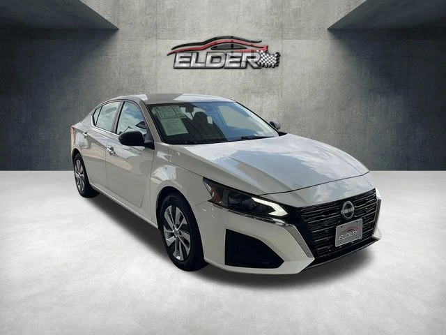 Elder Mitsubishi