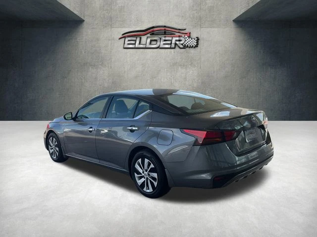 Elder Mitsubishi