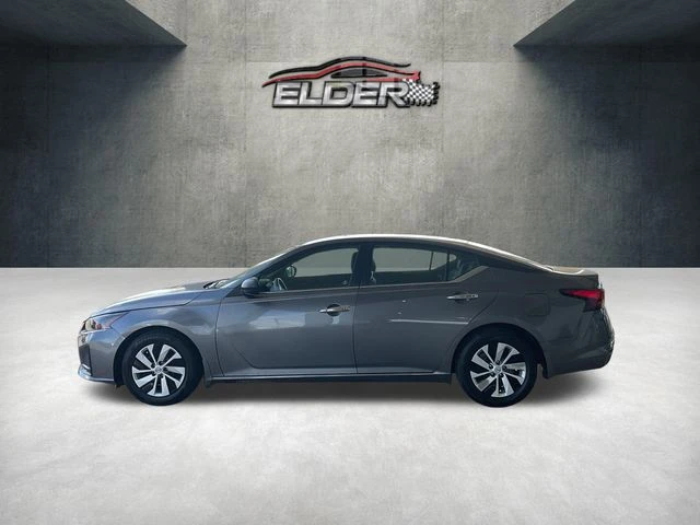 Elder Mitsubishi
