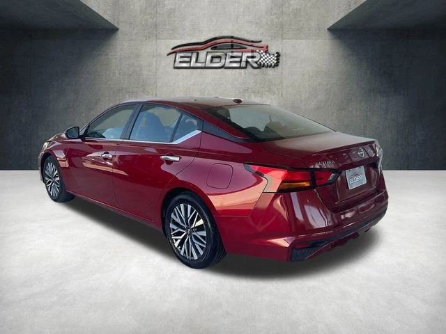 Elder Mitsubishi