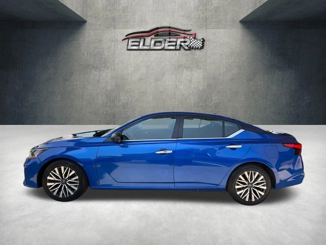 Elder Mitsubishi