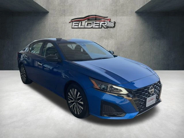 Elder Mitsubishi