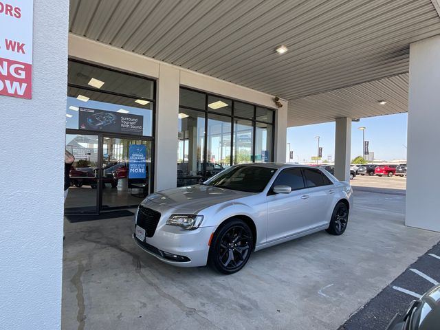 2021 Chrysler 300 S V6 RWD