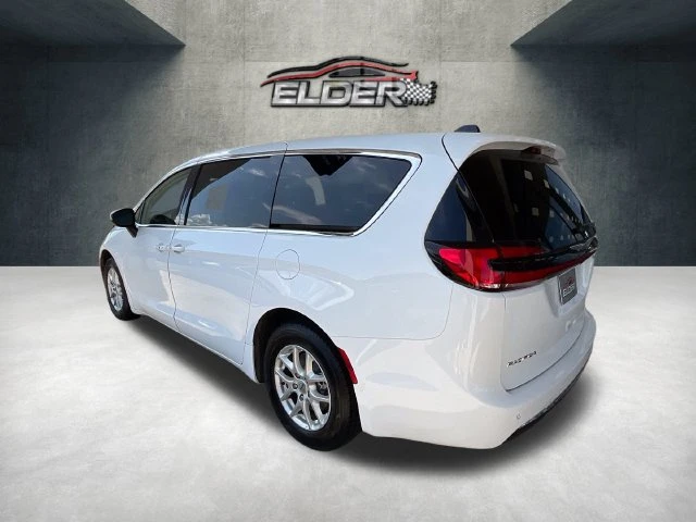Elder Mitsubishi