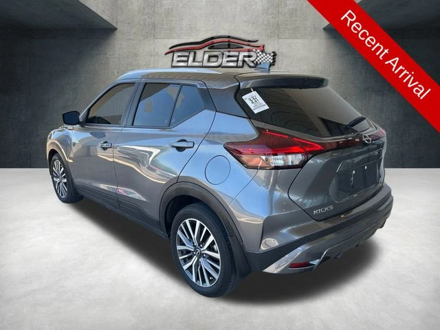 Elder Mitsubishi