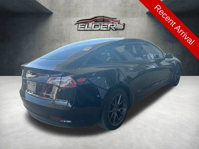 Elder Mitsubishi