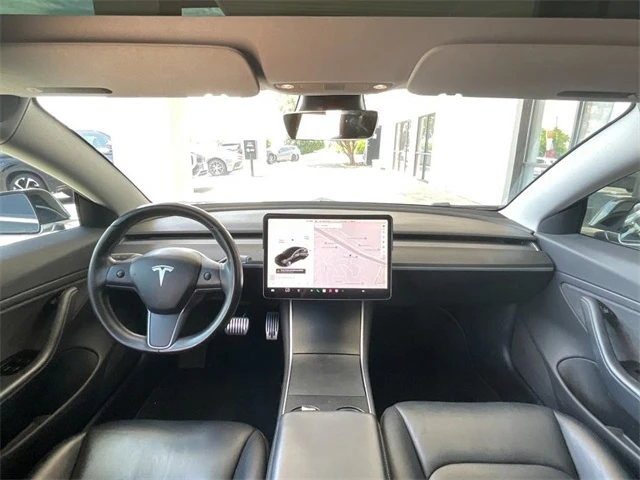 Elder Mitsubishi
