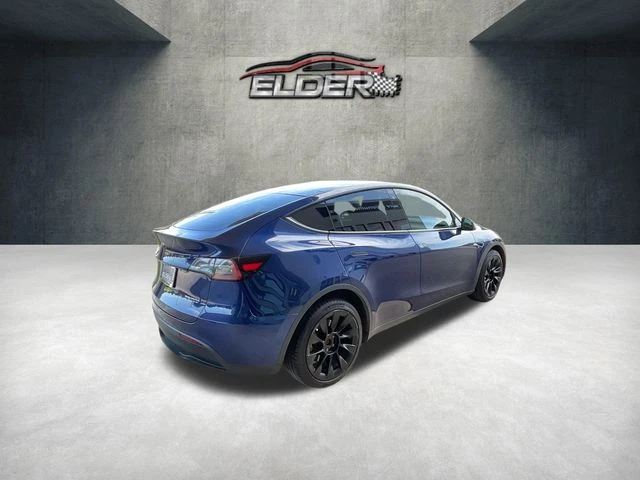 Elder Mitsubishi
