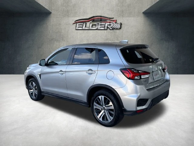 Elder Mitsubishi