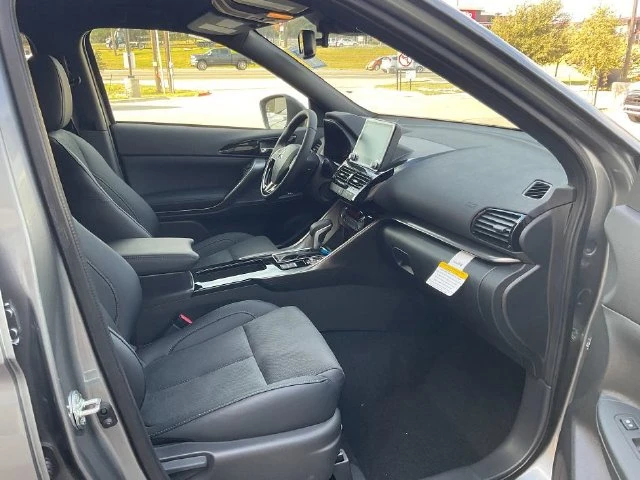 2026 Mitsubishi Eclipse Cross LE - Photo 11