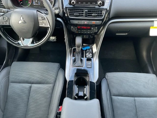 2026 Mitsubishi Eclipse Cross LE - Photo 9