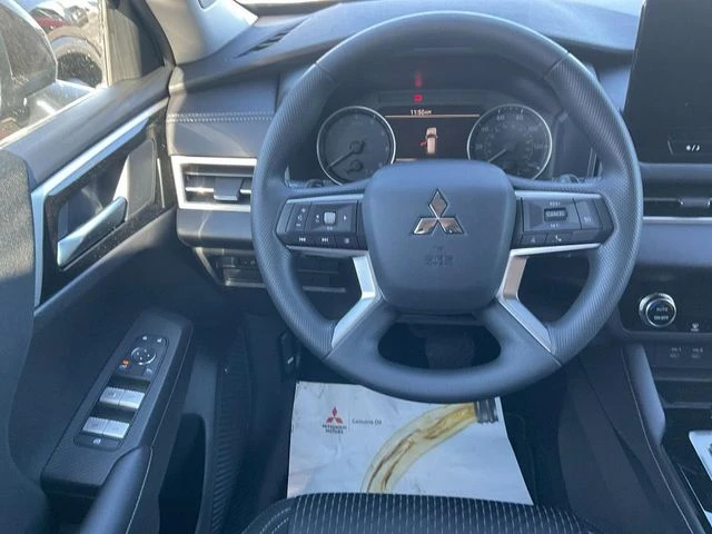2026 Mitsubishi Outlander SEL - Photo 16