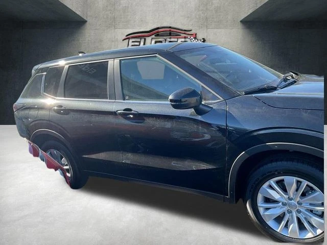 2026 Mitsubishi Outlander SEL - Photo 22