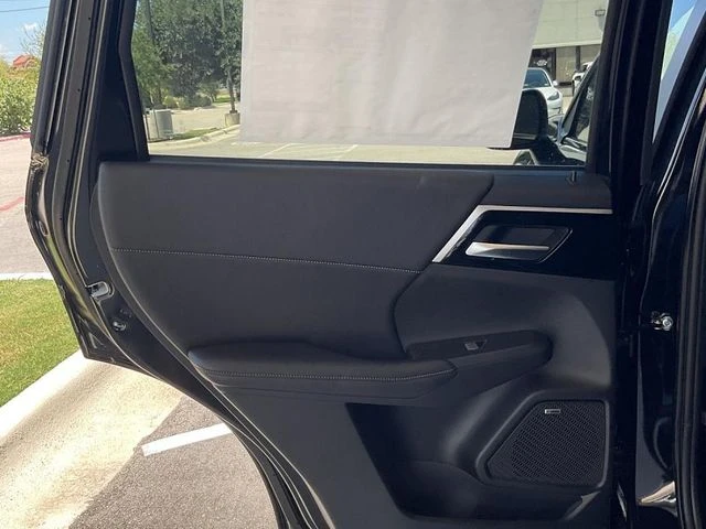 2026 Mitsubishi Outlander SE - Photo 15