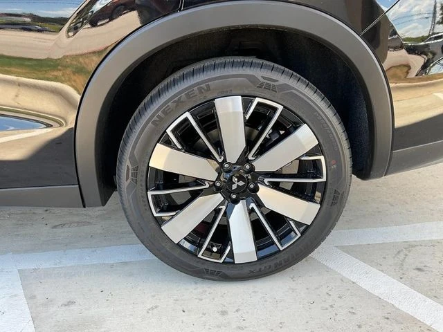 2026 Mitsubishi Outlander SE - Photo 24