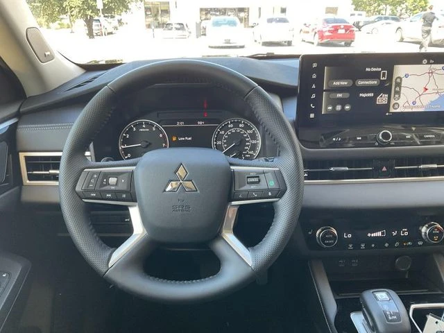 2026 Mitsubishi Outlander SE - Photo 18
