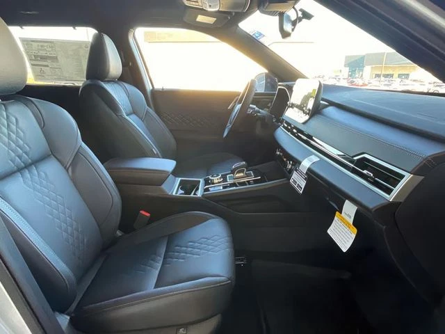 2025 Mitsubishi Outlander Plug-in Hybrid SEL Black Edition - Photo 15