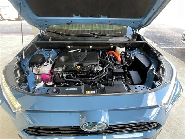 Elder Mitsubishi