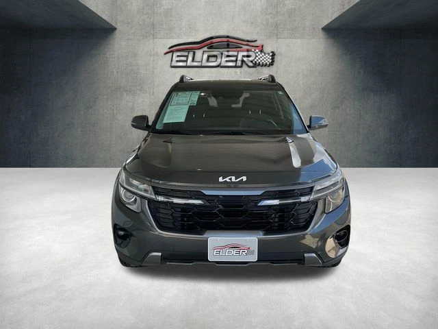 Elder Mitsubishi