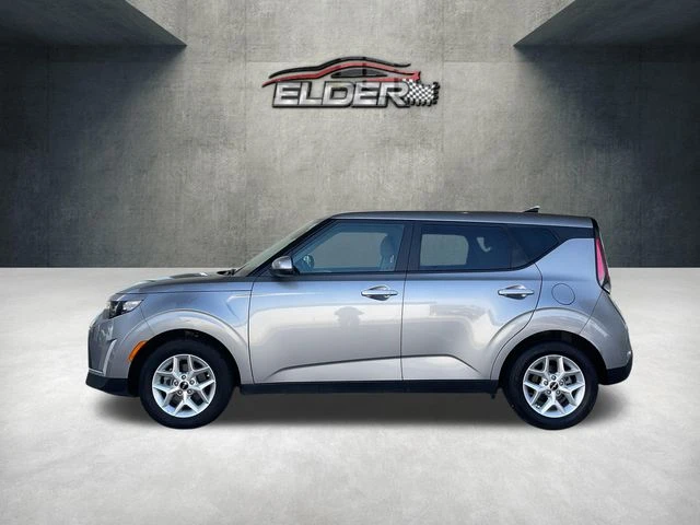 Elder Mitsubishi