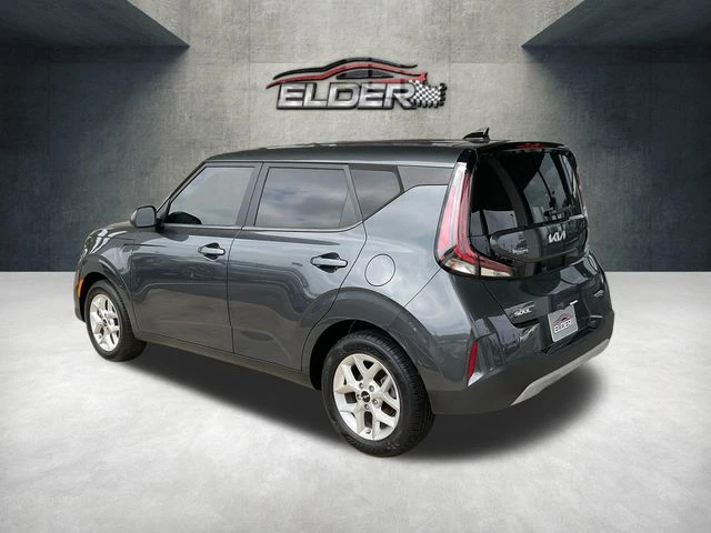 Elder Mitsubishi