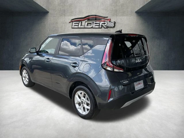 Elder Mitsubishi