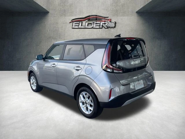 Elder Mitsubishi