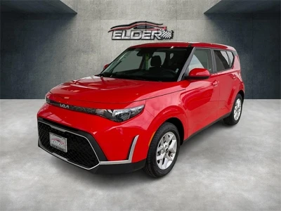 2024 Kia Soul LX's photo