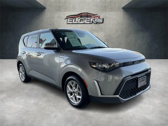 2024 Kia Soul LX photo 4