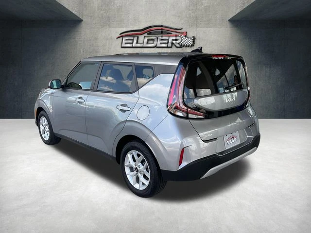 Elder Mitsubishi