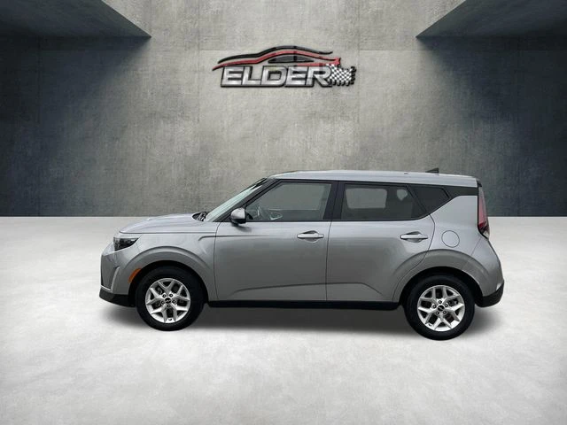 Elder Mitsubishi