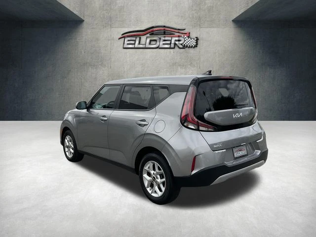 Elder Mitsubishi