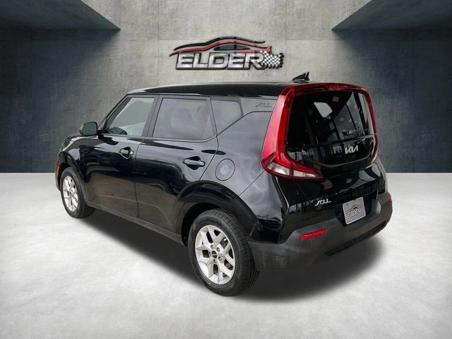 Elder Mitsubishi