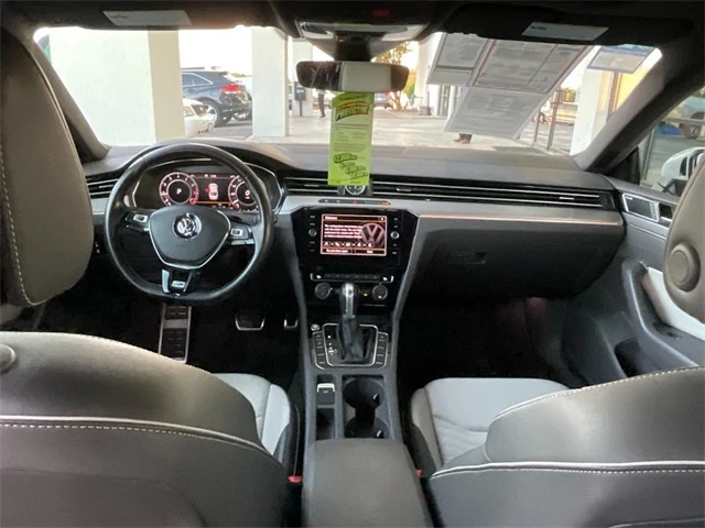 2019 Volkswagen Arteon SEL Premium R-Line photo 2