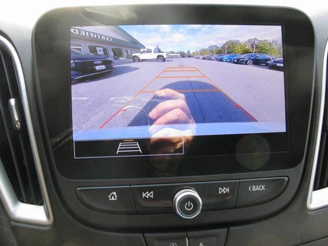 2024 Chevrolet Malibu 1LT - Photo 17