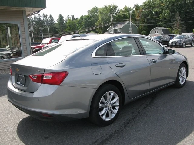 2024 Chevrolet Malibu 1LT photo 3