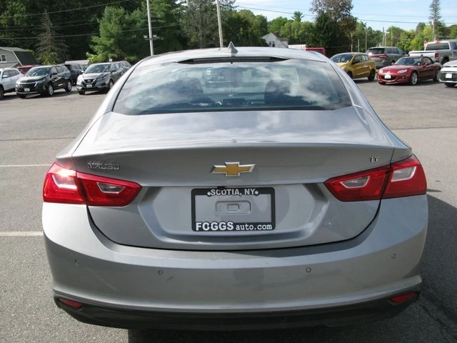 2024 Chevrolet Malibu 1LT photo 4