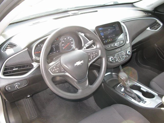 2024 Chevrolet Malibu 1LT - Photo 11