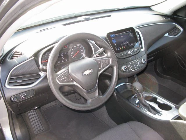 2024 Chevrolet Malibu 1LT - Photo 11