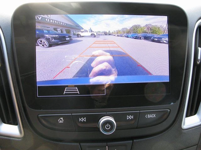 2024 Chevrolet Malibu 1LT - Photo 17