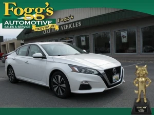 2022 Nissan Altima at Fogg's Automotive in Schenectady, NY