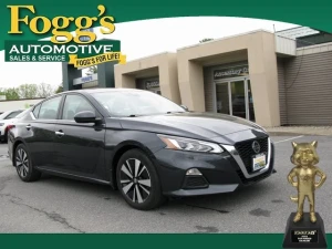 2022 Nissan Altima at Fogg's Automotive in Schenectady, NY