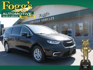 2023 Chrysler Pacifica at Fogg's Automotive in Schenectady, NY
