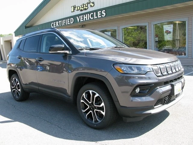 2022 Jeep Compass Limited photo 2