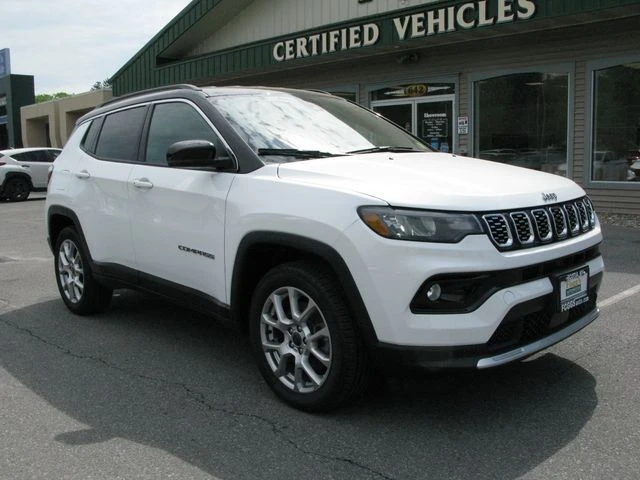 2025 Jeep Compass Limited 4X4's photo