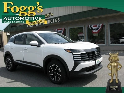 2025 Nissan Kicks SV AWD's photo