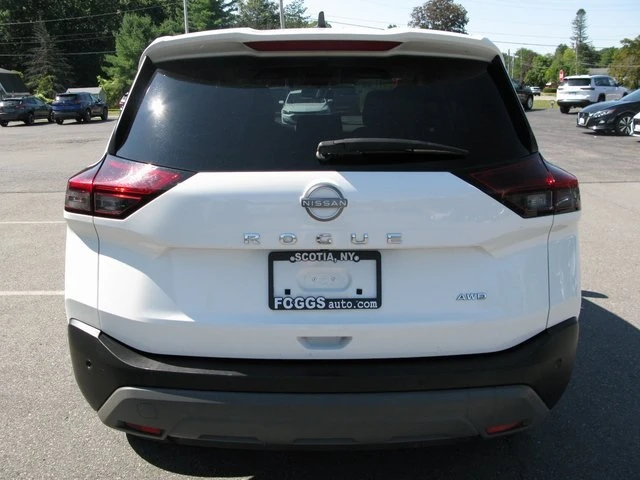 2023 Nissan Rogue S photo 3