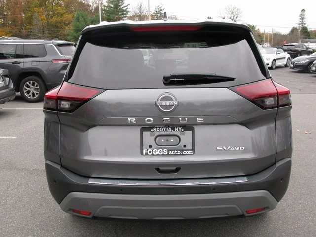 2023 Nissan Rogue SV photo 4