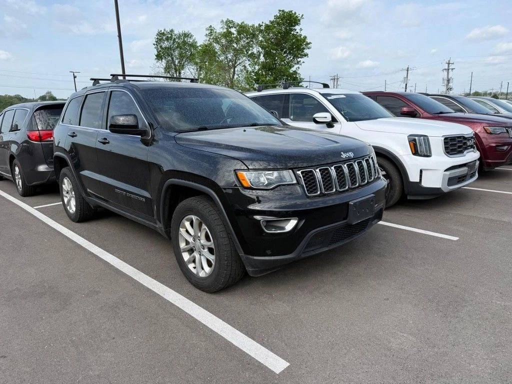 2021 Jeep Grand Cherokee Laredo E 4WD's photo